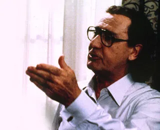 Locandina di Tutti Dentro